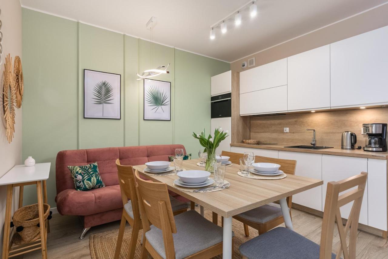 Luxurious Apartment Nadmorskie Tarasy Kolobrzeg By Renters Prestige Bagian luar foto