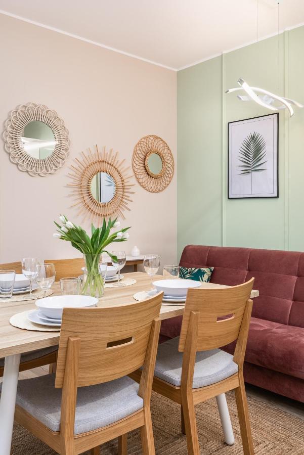 Luxurious Apartment Nadmorskie Tarasy Kolobrzeg By Renters Prestige Bagian luar foto